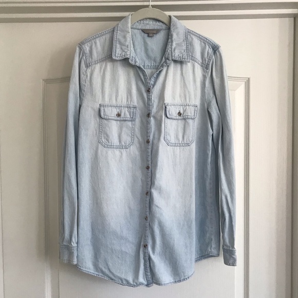 Chambray Double Pocket Button Down - Picture 1 of 5
